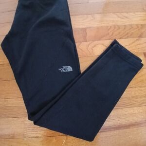 The North Face Jet Black Active Leggings Size M